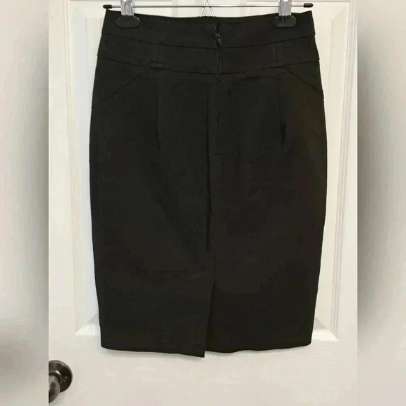 Dynamite Black Pencil Skirt - size 3 - Picture 2 of 8